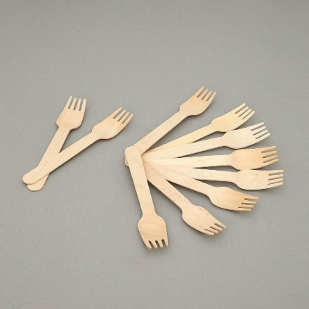 10 PIECE WOODEN FORK